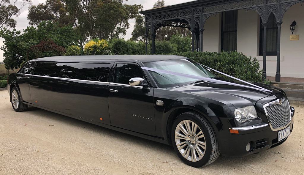 wedding car hire melbourne Chrysler 300c Luxury stretch limousine 12 seater black